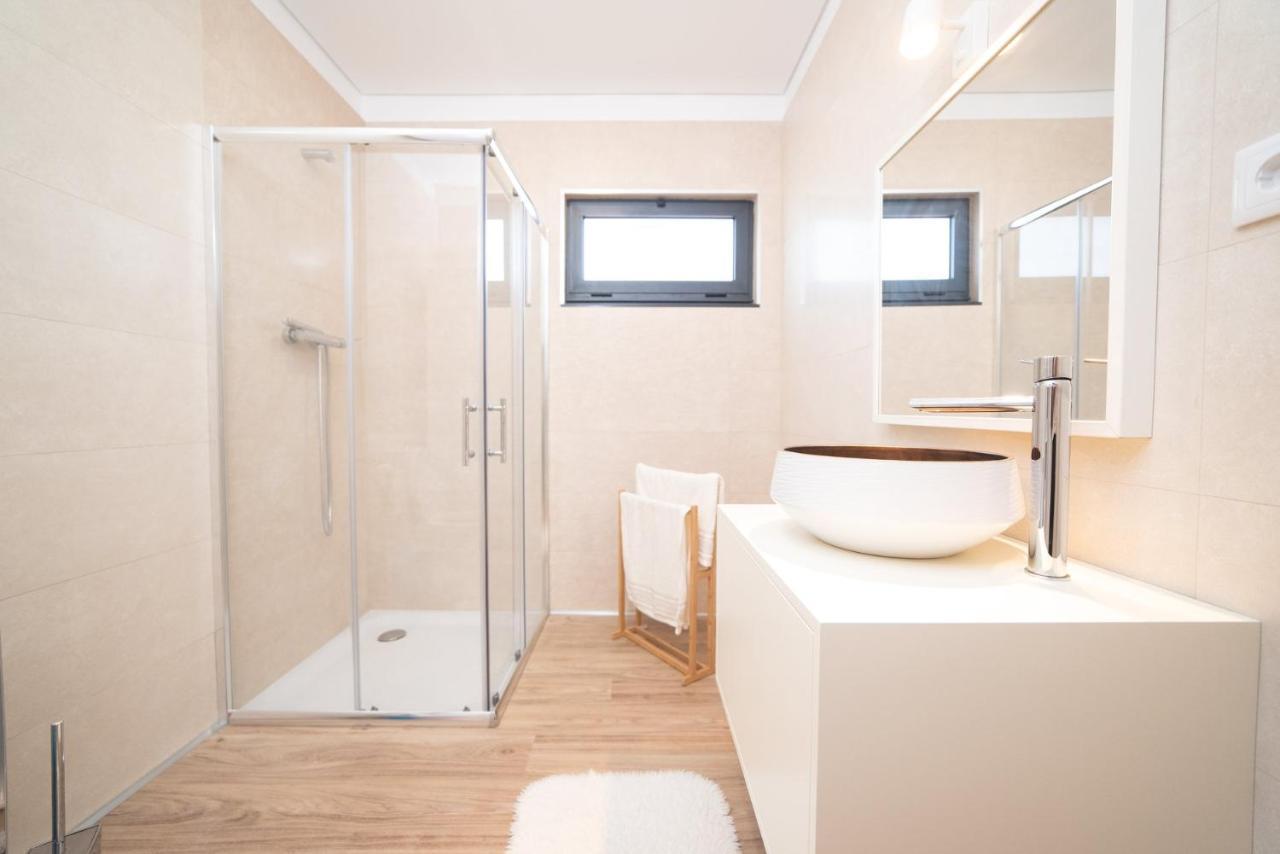 Viana Fishers House - Pool & Beach ! Виана-ду-Каштелу Экстерьер фото